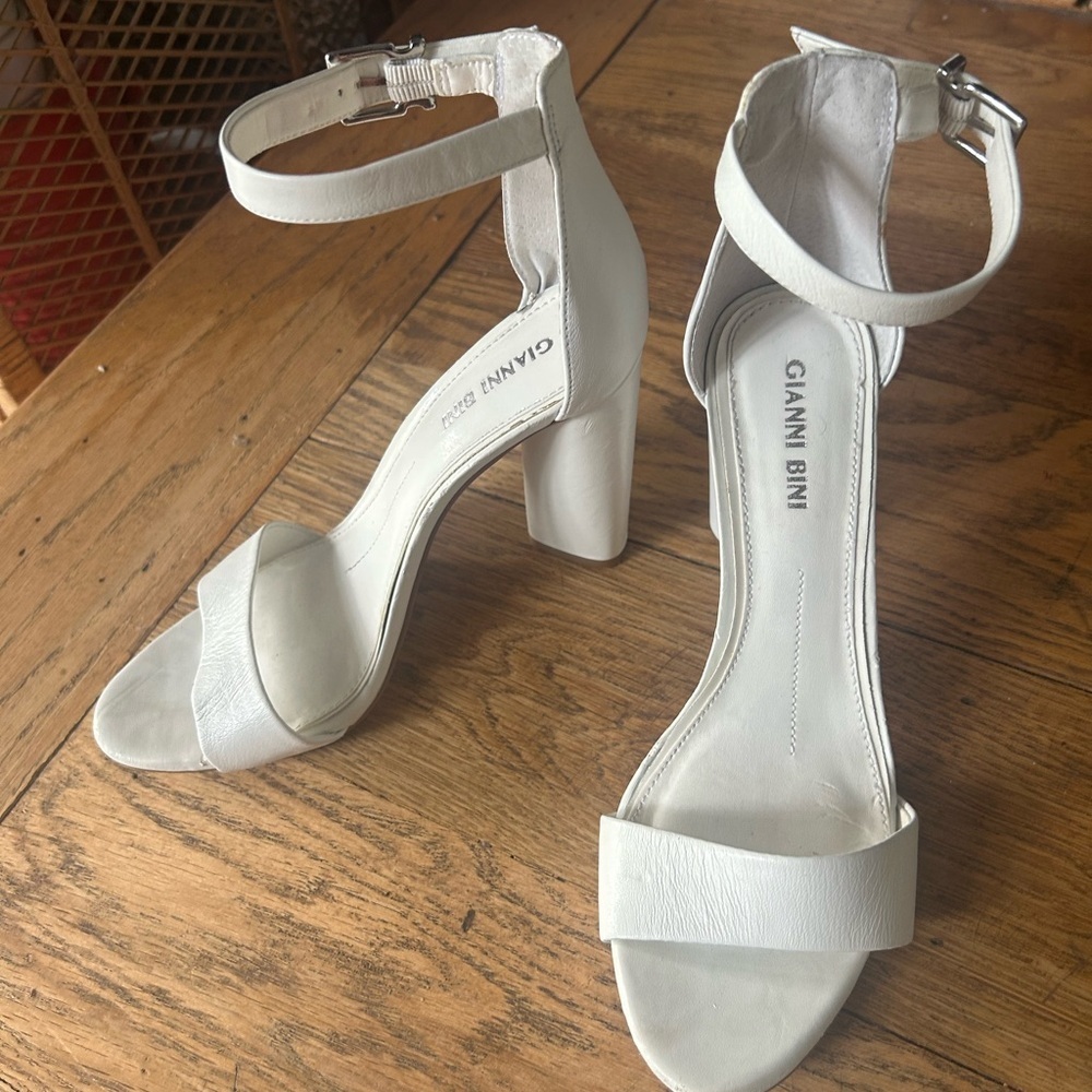 Gianni Bini Joenah Two Piece Ankle Strap Block Heel Dress Sandals White Size 8